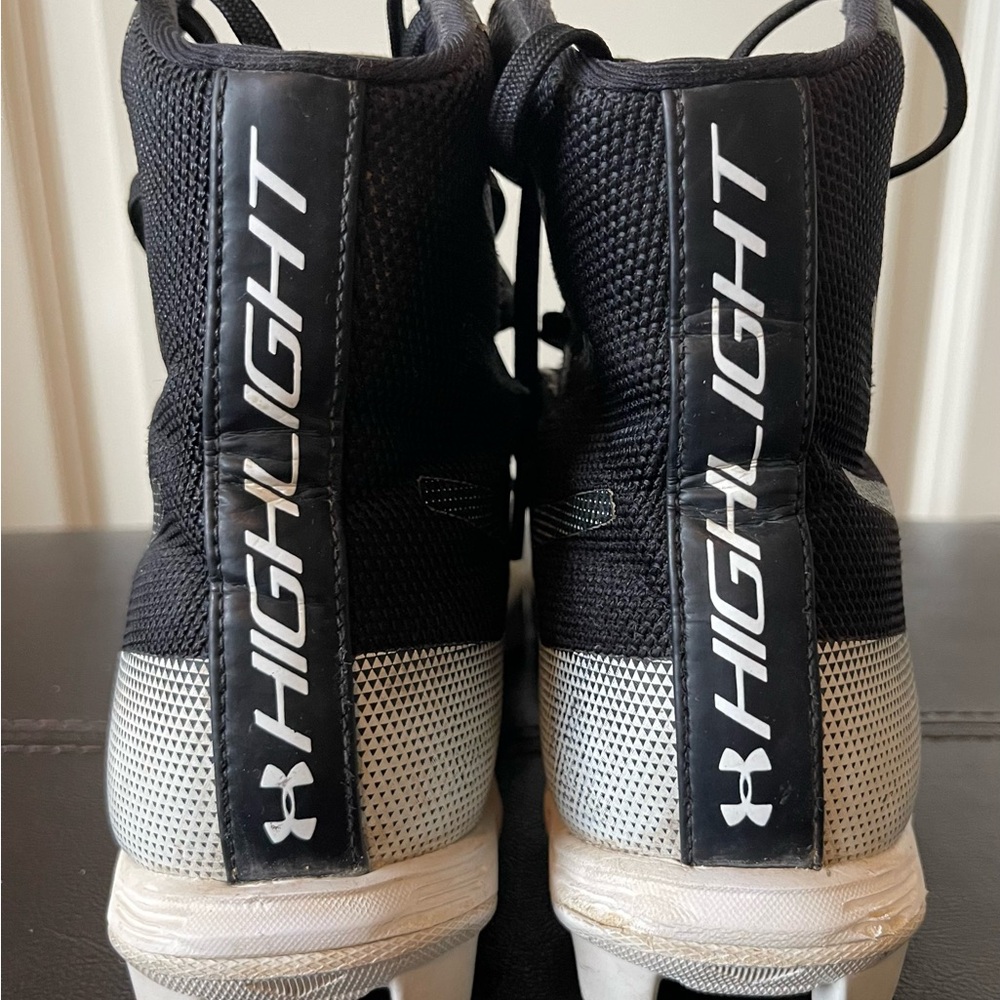 Under Armour Highlight Kids Football Cleats - Black and White